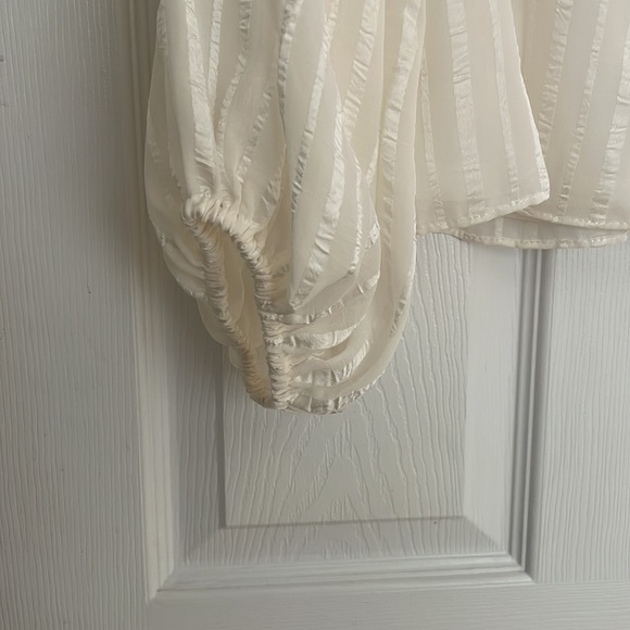 White High neck top - Picture 4 of 4